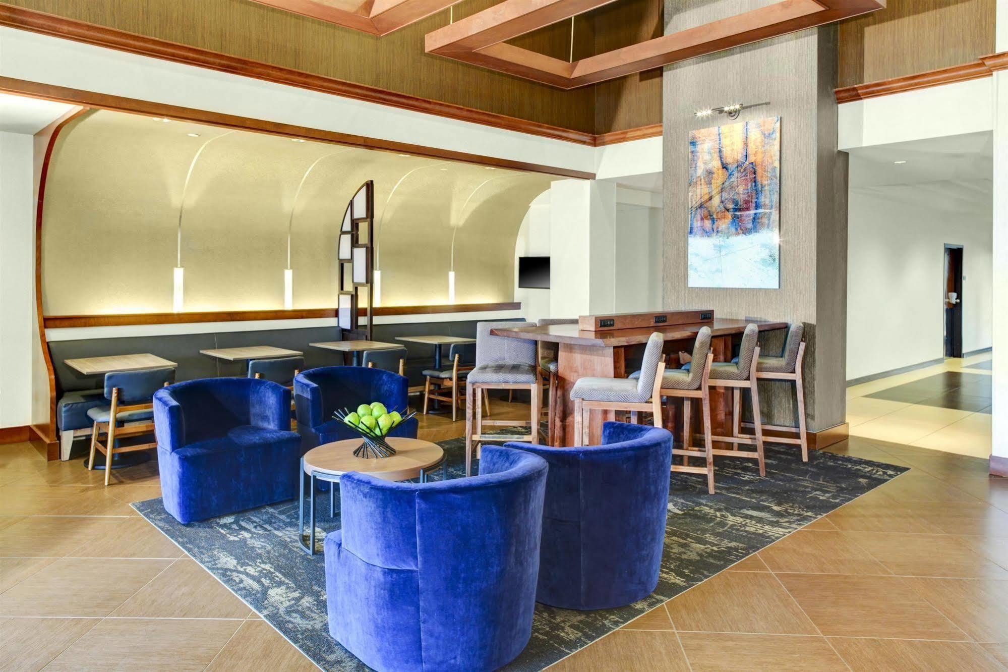 Hyatt Place Memphis Primacy Parkway Экстерьер фото